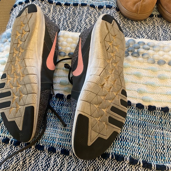 Nike cross trainers - Picture 4 of 4
